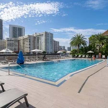 Miami Beach Apartment With Incredible Views 02A